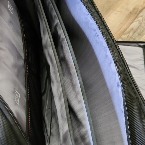 Xenon 3 Toploader Briefcase, Fits Devices Up‎ To 15.6", Polyester Black - Picture 11 of 15